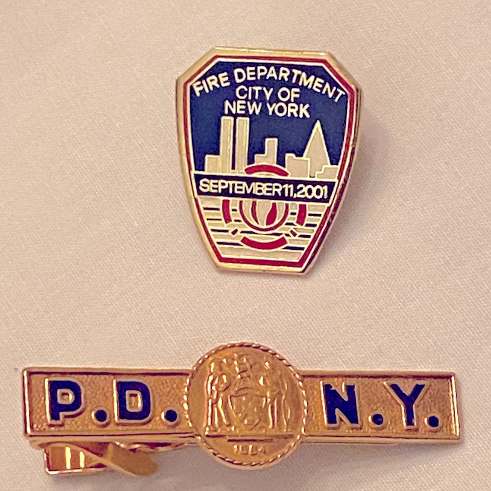 Vintage NYPD Tie Clip & NYFD 911 Commemorative Pin